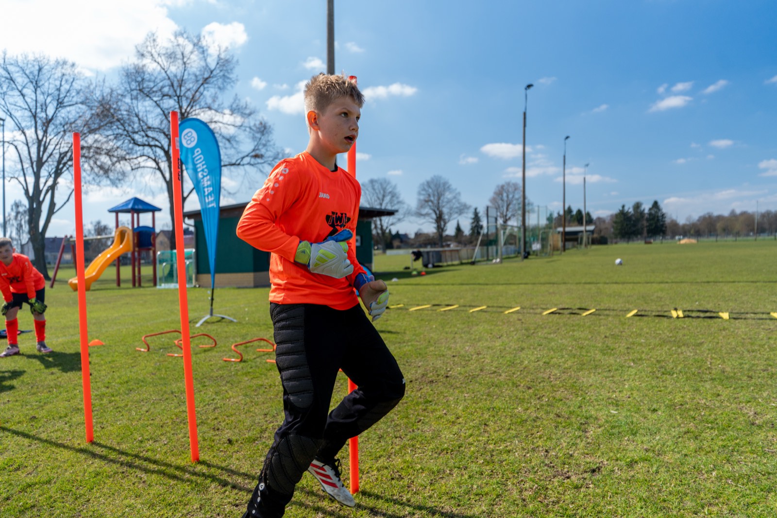 Antritt und Stellungsspiel im Training — Torwartschule Lausitz